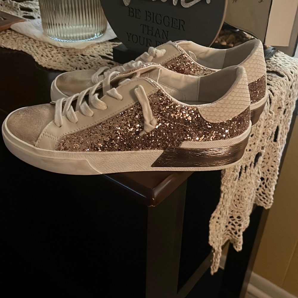 Dolce Vita Sneakers
